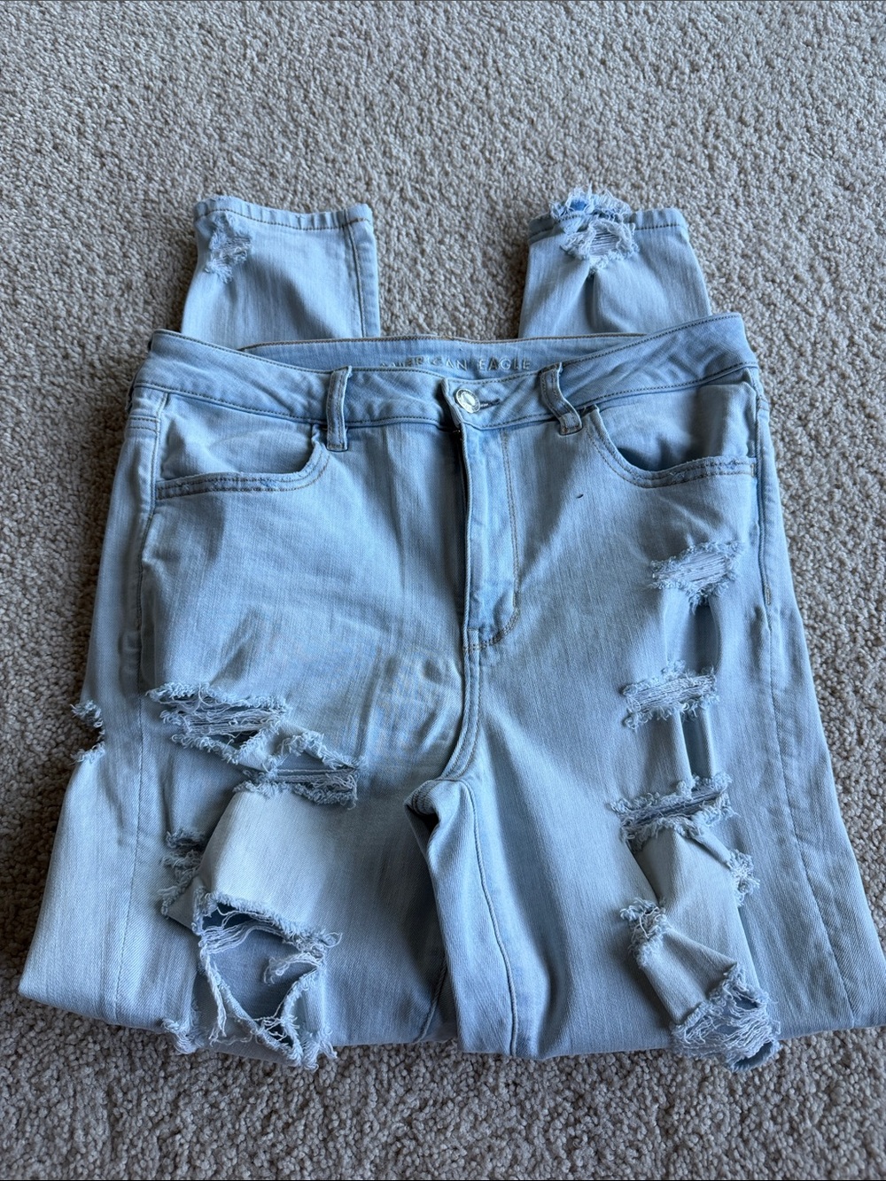🚨Back-to-School Sale! All jeans/jean shorts $10 each or 2/$15—this weekend only🚨
